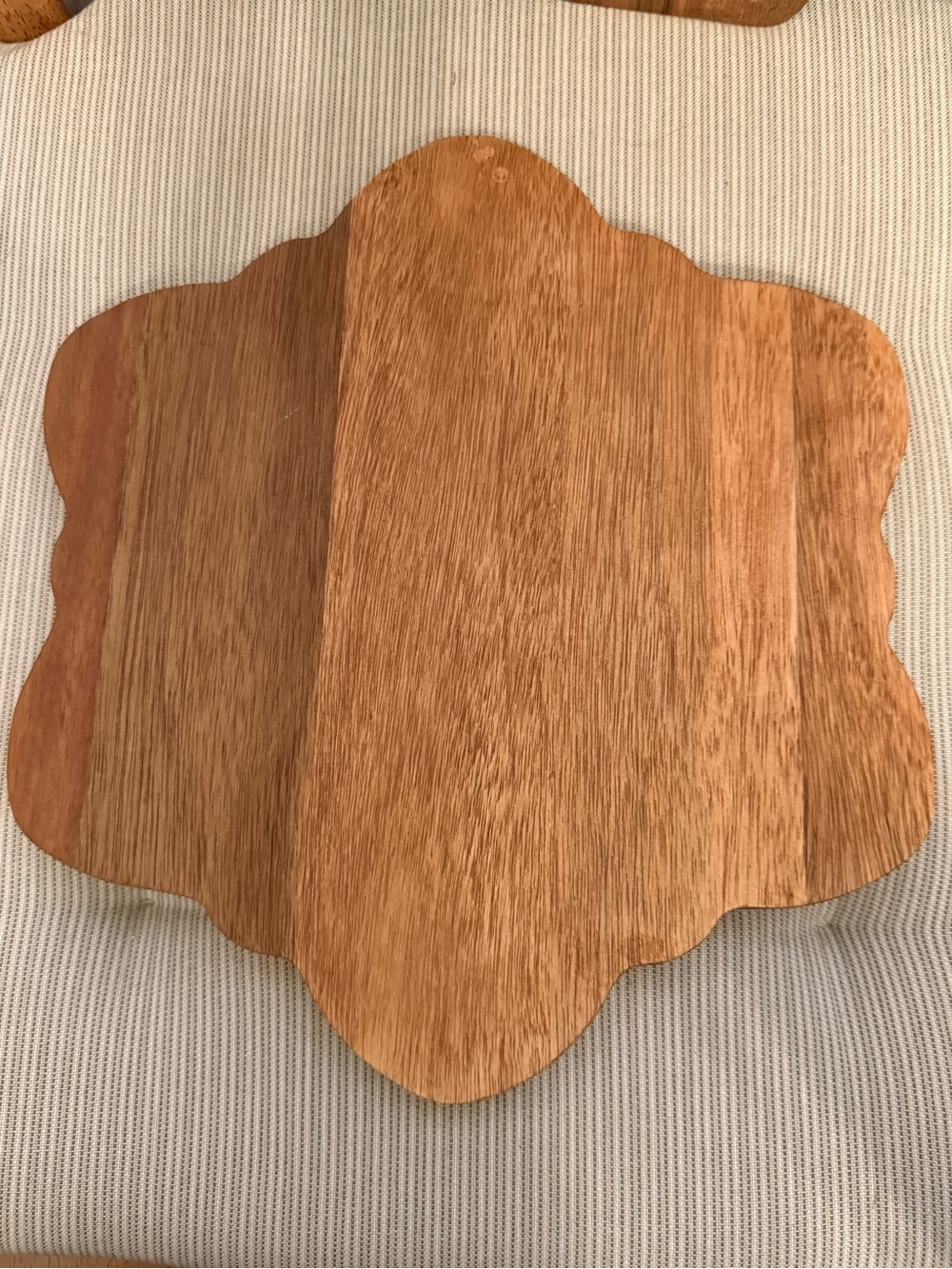 Seasonal Wooden Snowflake Serving Board - Natural Brown - Picture 4 of 10